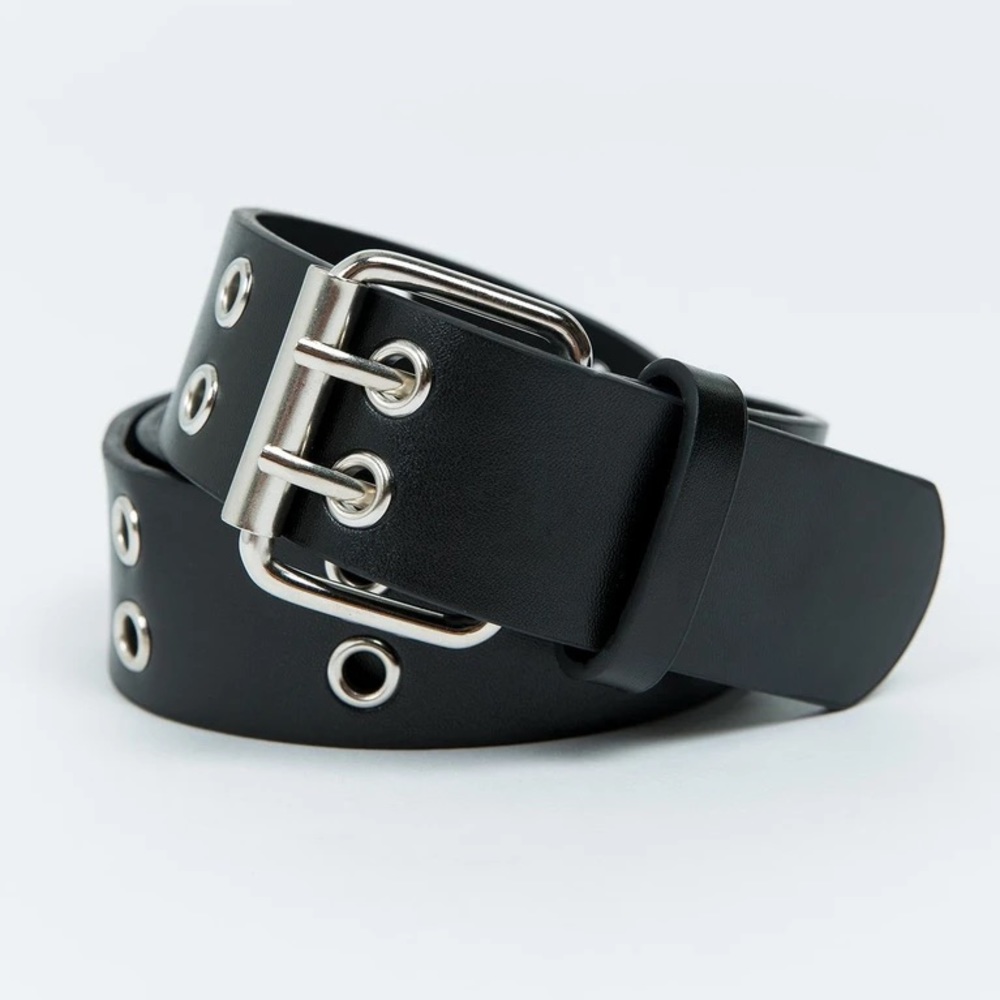 PRINCESS POLY HOWLING EYELET BELT